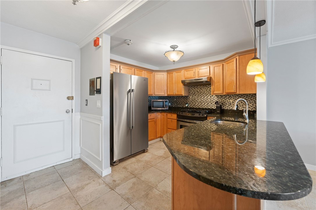 Warwick, Rhode Island 02818, United States, 1 Bedroom Bedrooms, ,1 BathroomBathrooms,Residential,Active,119507