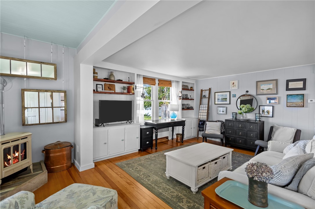 39 Sunset Drive