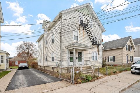 13 Elizabeth Street Cumberland RI 02864