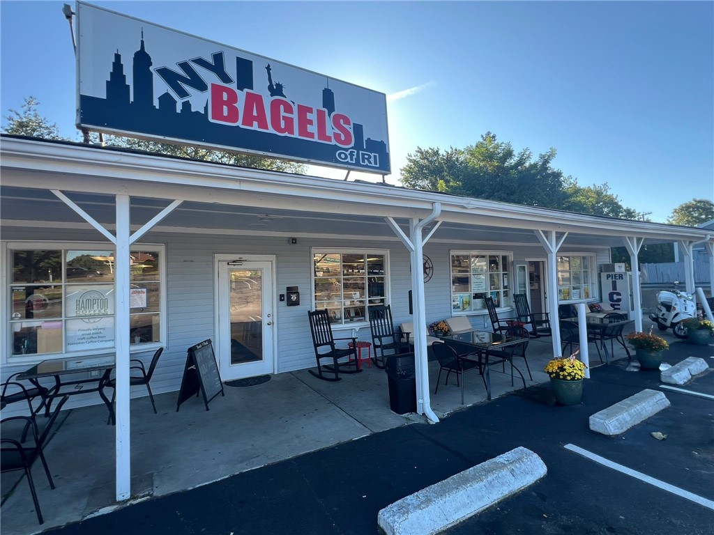 909 BOSTON NECK Hill