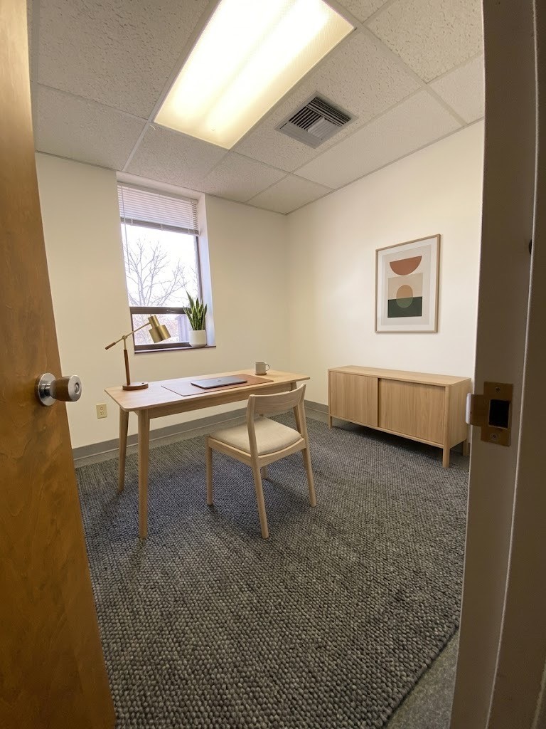 250 Wampanoag Trail 306