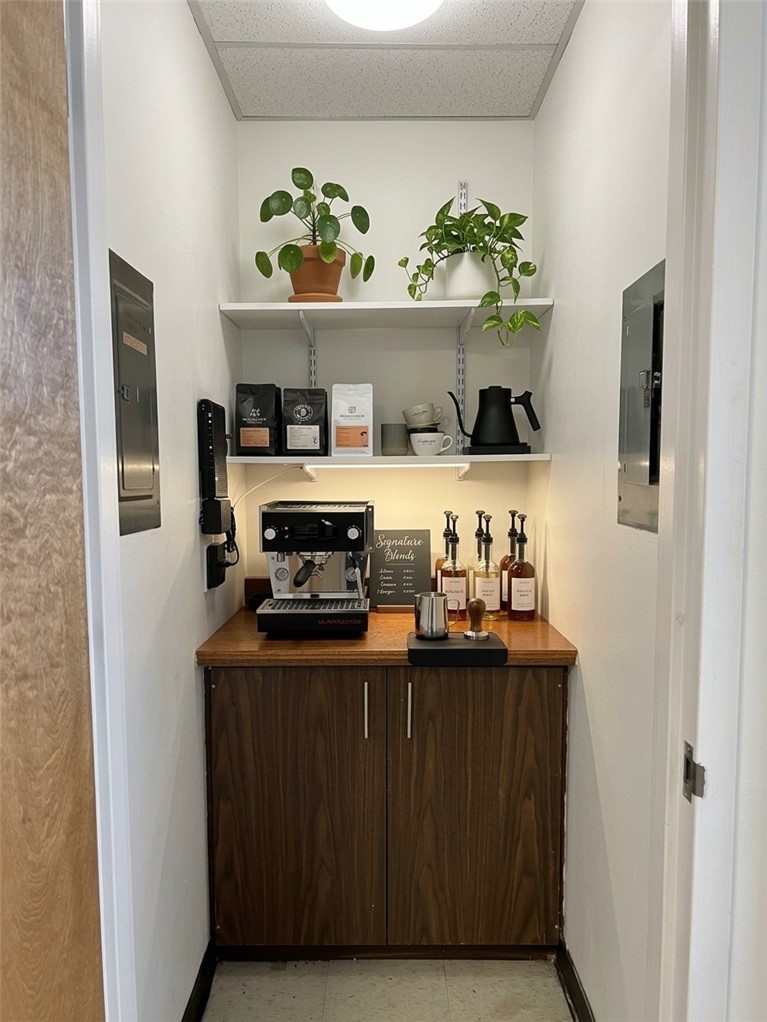 250 Wampanoag Trail 306