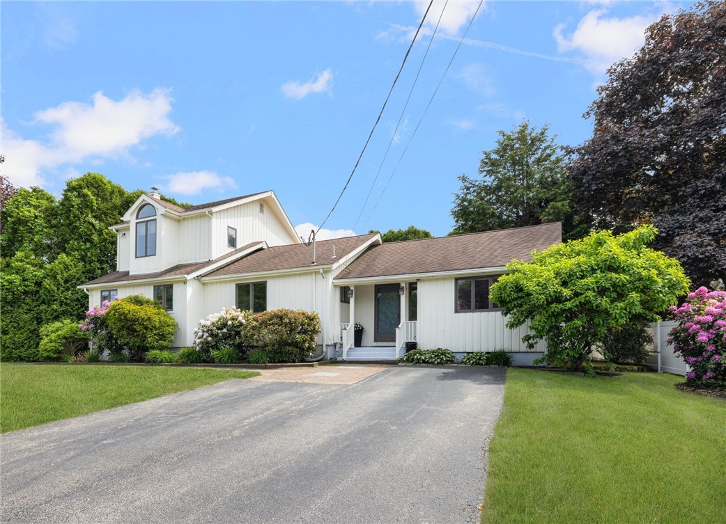 8 SCHOOL HOUSE Road