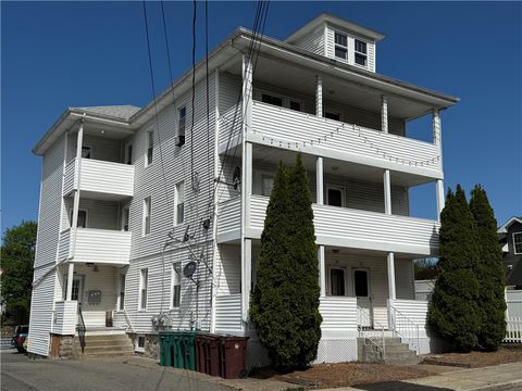 18 Winthrop Street Woonsocket RI 02895