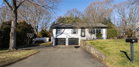 32 Rolling Acres Drive Cumberland RI 02864