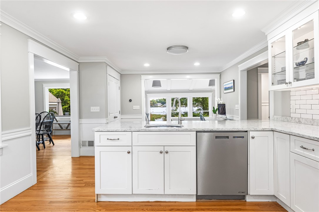 47 Meadowbrook Drive