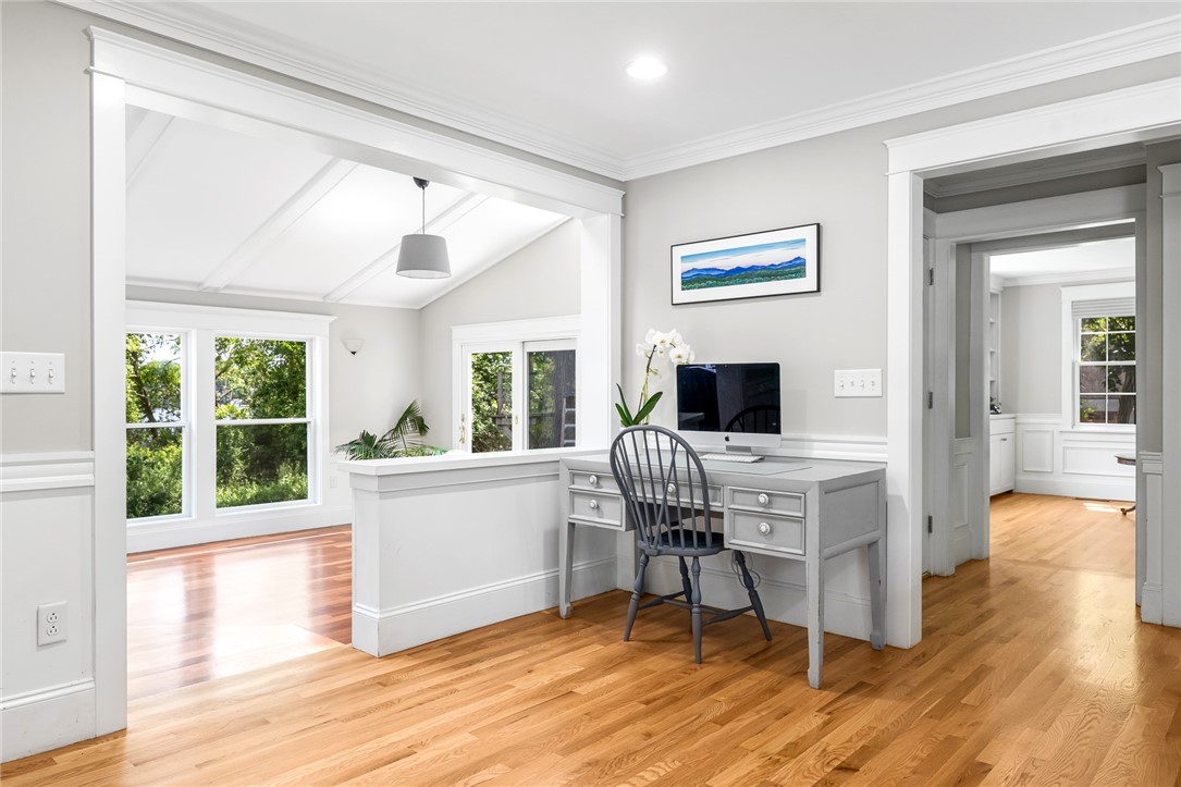 47 Meadowbrook Drive