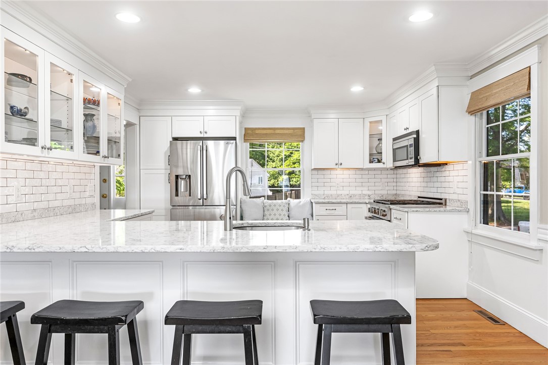 47 Meadowbrook Drive