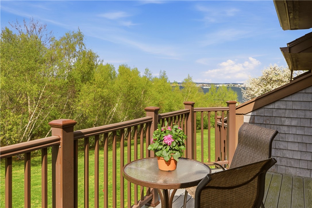 150 Bay View Drive 10