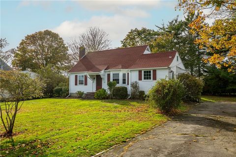 72 Kane Avenue, Newport, RI 02842 - #: 1356674