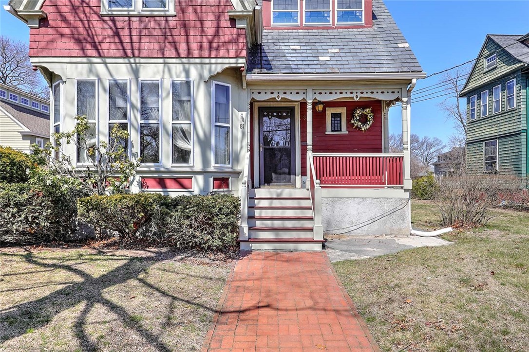 81 Arnold Avenue