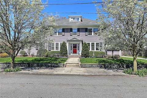 Single Family Residence in Pawtucket RI 17 Lowden Street.jpg