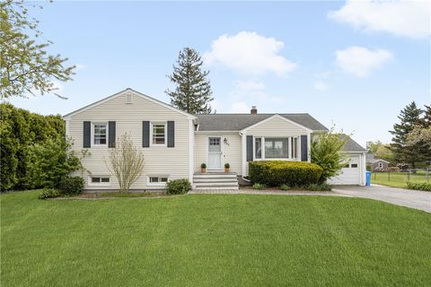 45 Harvey Road Middletown RI 02842