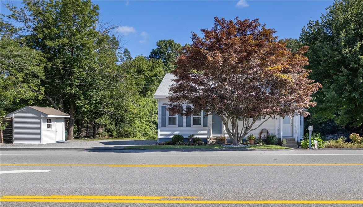 737 Putnam Pike