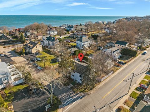 16 Courtway Street Narragansett RI 02882