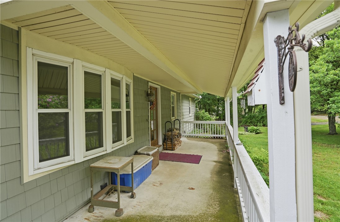 233 Victory Highway