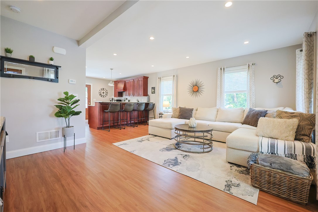48 Garfield Avenue