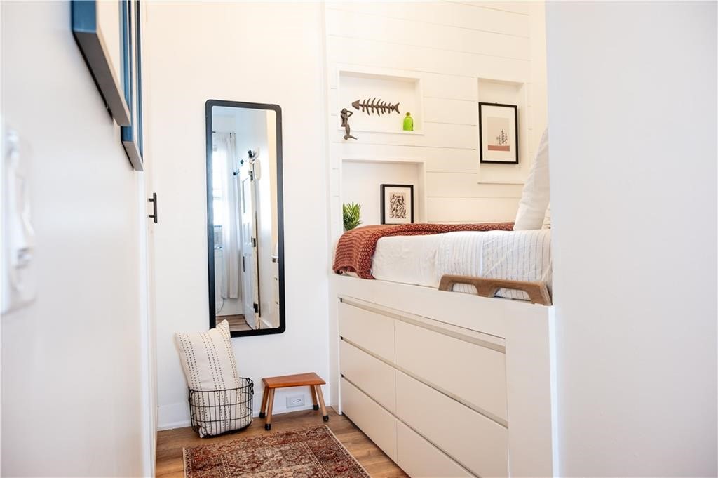 Newport, Rhode Island 02840, United States, 1 Bedroom Bedrooms, ,1 BathroomBathrooms,Residential,Active,246133