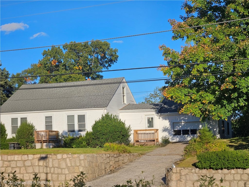 207 Old County Road