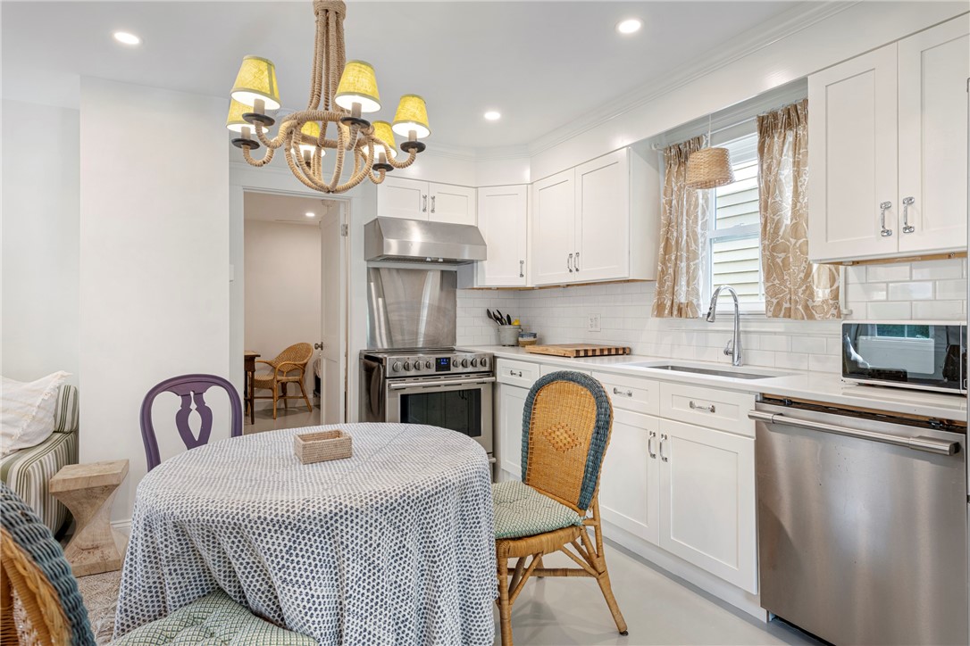 604 Thames & 4 Dixon Street