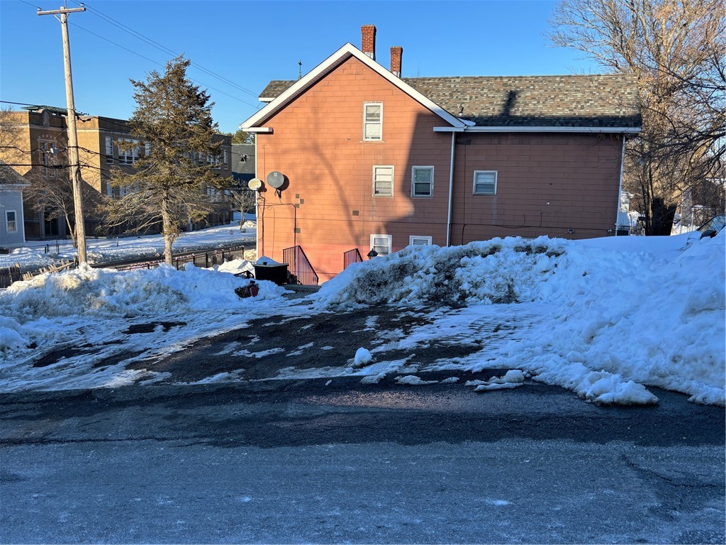 84 Saint Paul Street