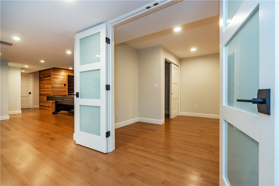 Coventry, Rhode Island 02816, United States, 3 Bedrooms Bedrooms, ,3 BathroomsBathrooms,Residential,Active,193289