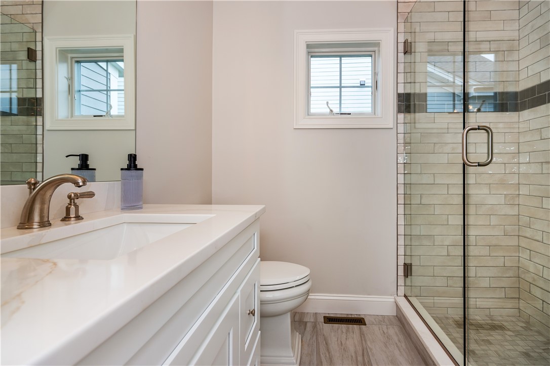 Coventry, Rhode Island 02816, United States, 3 Bedrooms Bedrooms, ,3 BathroomsBathrooms,Residential,Active,193289