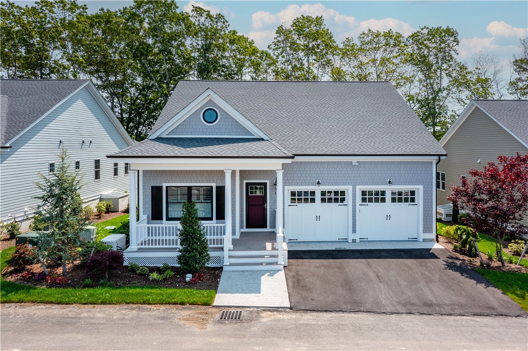 Coventry, Rhode Island 02816, United States, 3 Bedrooms Bedrooms, ,3 BathroomsBathrooms,Residential,Active,193289