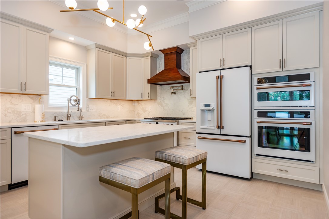 Coventry, Rhode Island 02816, United States, 3 Bedrooms Bedrooms, ,3 BathroomsBathrooms,Residential,Active,193289