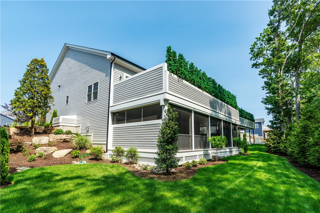 Coventry, Rhode Island 02816, United States, 3 Bedrooms Bedrooms, ,3 BathroomsBathrooms,Residential,Active,193289