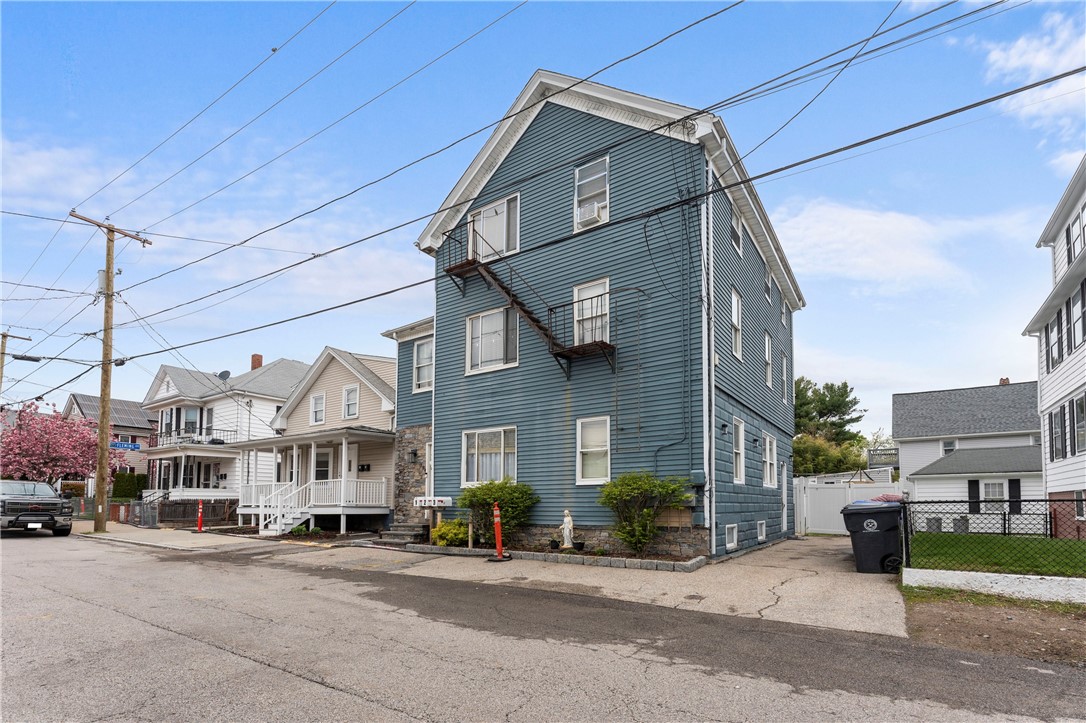 384 Juniper Street
