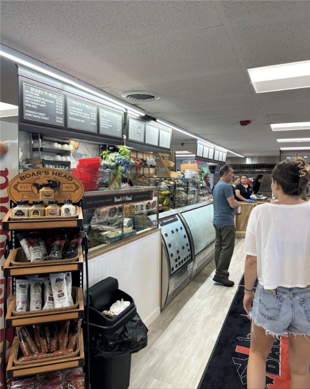 901 BOSTON NECK Road