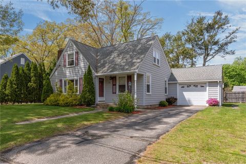 25 Tullson Avenue Seekonk MA 02771