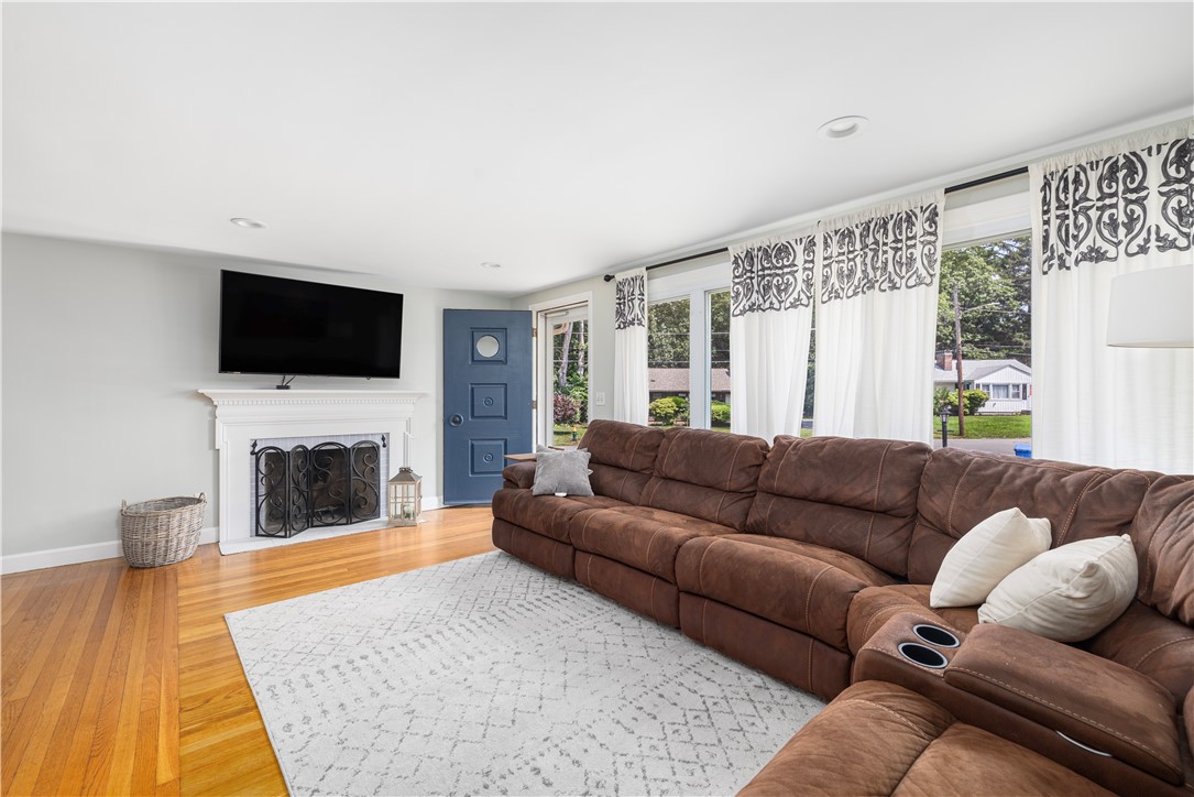 96 Redwood Drive