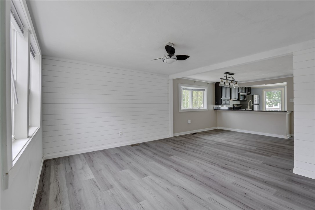 81 Waumsett Avenue