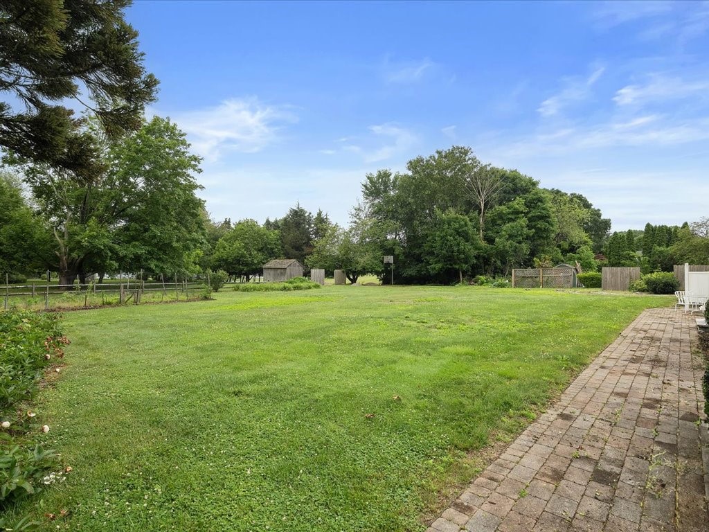 25 Bellevue Avenue