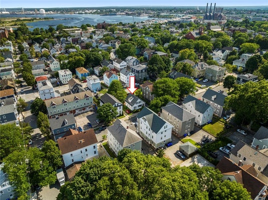 203 POWER ST, PROVIDENCE, RI 02906 - Image bc93d52e360c875b6fb4e11014fa769b/3529330748