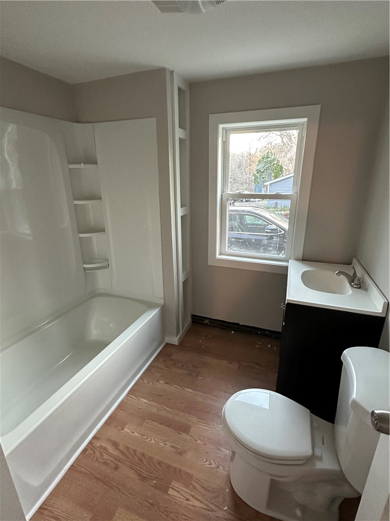 8 Lake Court Court 1 Unit 1