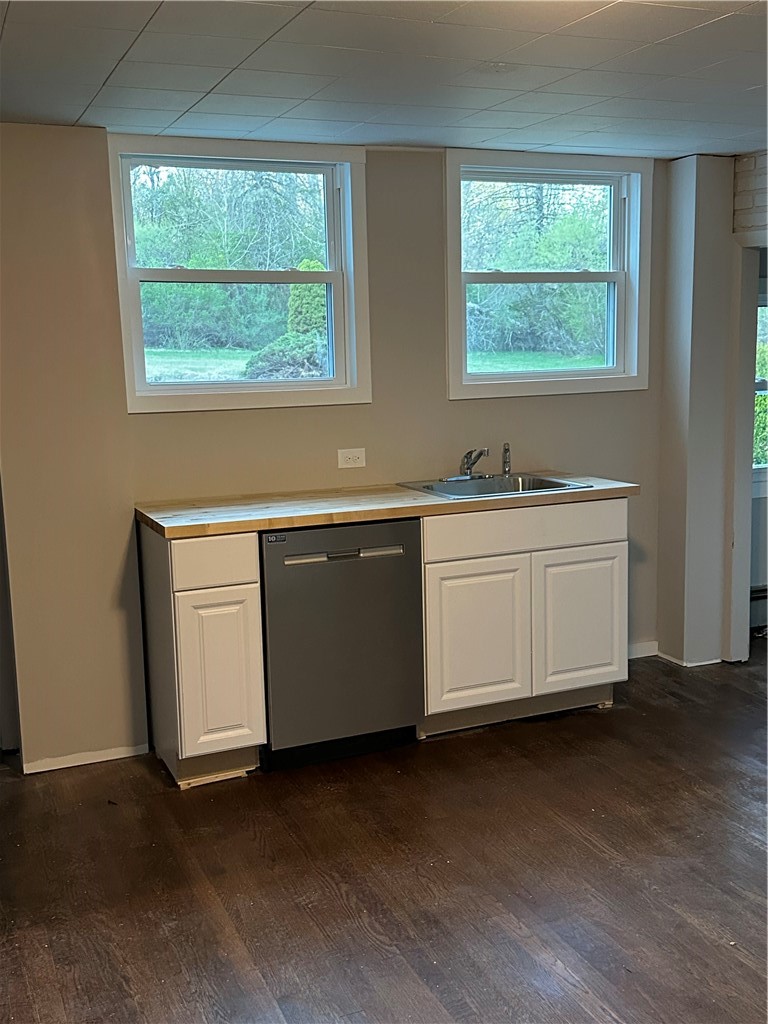 8 Lake Court Court 1 Unit 1