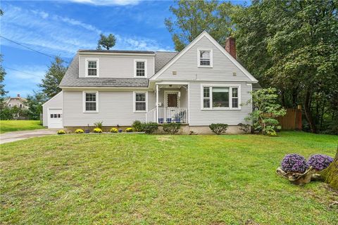 44 River Street Cranston RI 02905