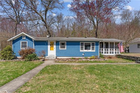 42 Woodland Avenue Smithfield RI 02917