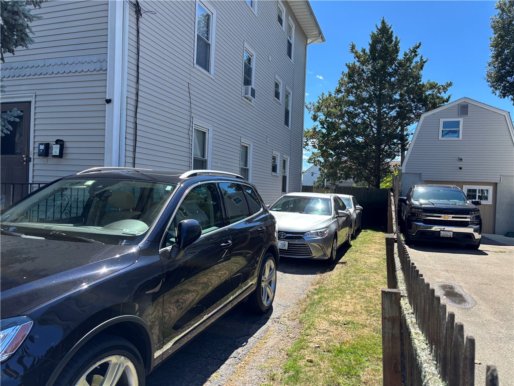 93 Oakland Avenue