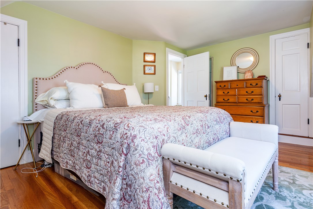 Cranston, Rhode Island 02910, United States, 2 Bedrooms Bedrooms, ,2 BathroomsBathrooms,Residential,Active,142489