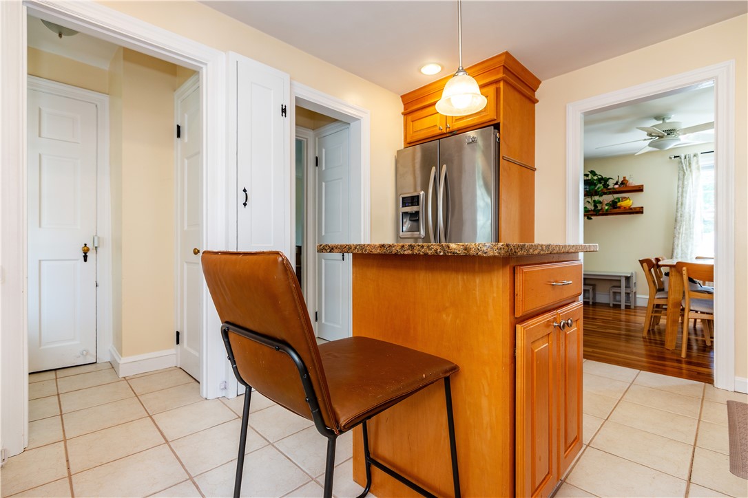 Cranston, Rhode Island 02910, United States, 2 Bedrooms Bedrooms, ,2 BathroomsBathrooms,Residential,Active,142489