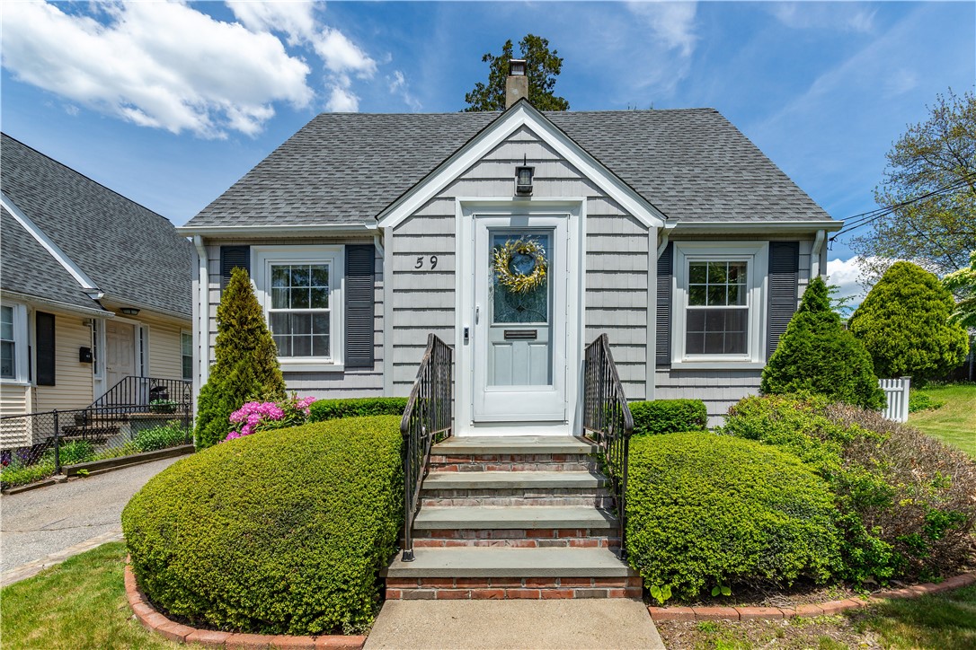 Cranston, Rhode Island 02910, United States, 2 Bedrooms Bedrooms, ,2 BathroomsBathrooms,Residential,Active,142489