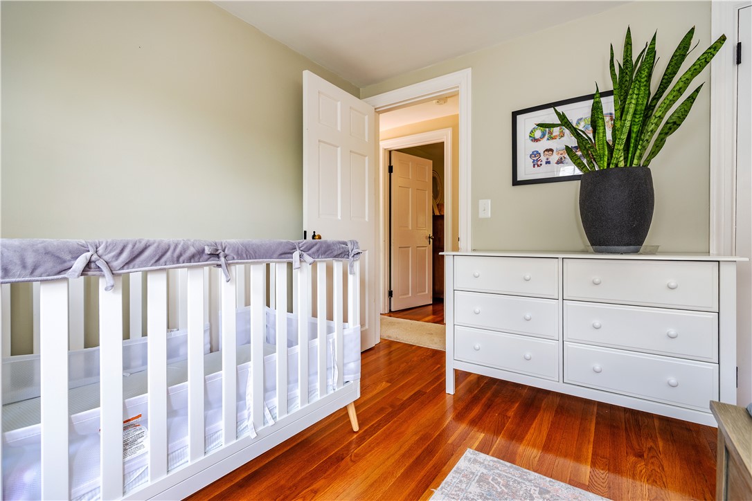 Cranston, Rhode Island 02910, United States, 2 Bedrooms Bedrooms, ,2 BathroomsBathrooms,Residential,Active,142489