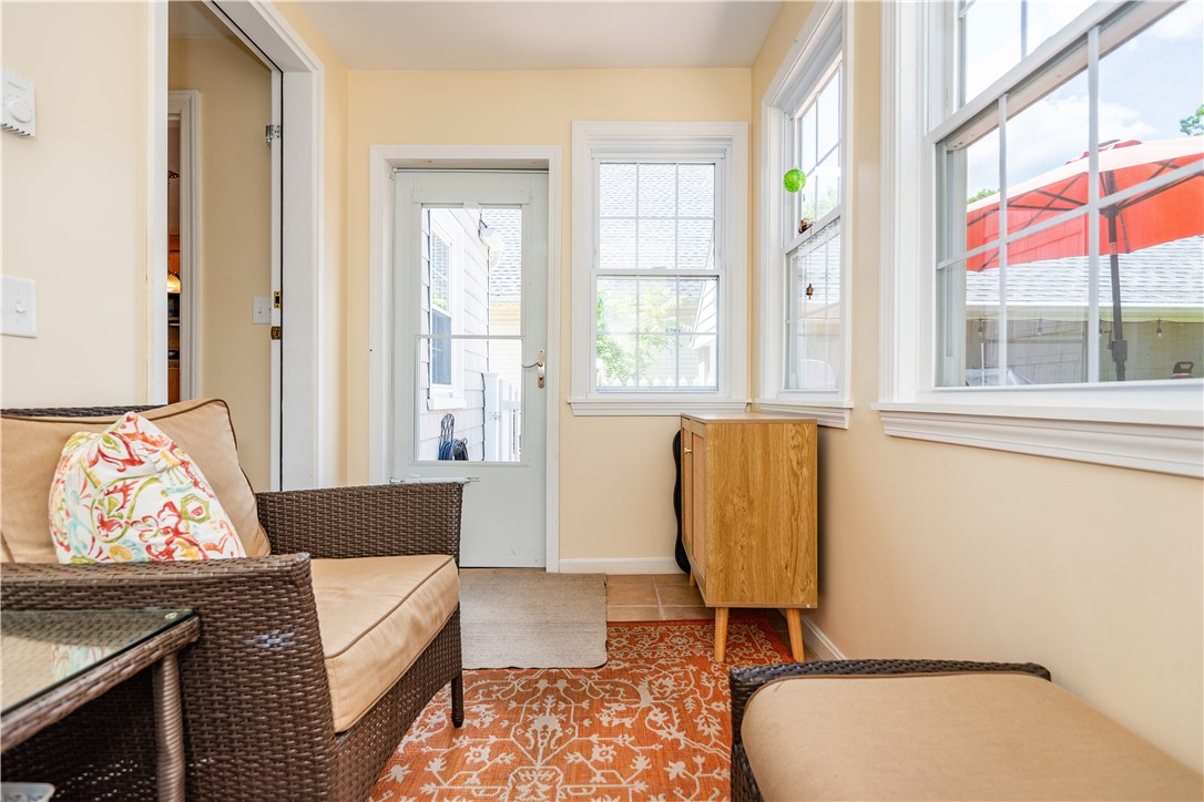 Cranston, Rhode Island 02910, United States, 2 Bedrooms Bedrooms, ,2 BathroomsBathrooms,Residential,Active,142489