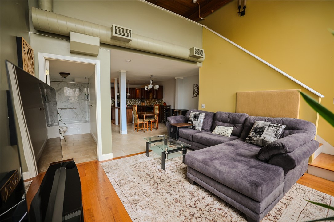 494 Woonasquatucket Avenue 413