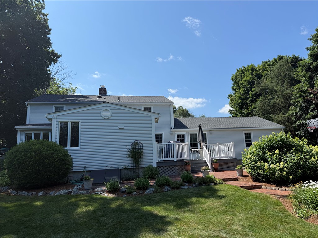 10 Ridgefield Drive