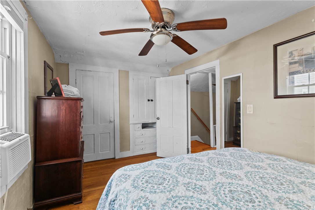 Newport, Rhode Island 02840, United States, 3 Bedrooms Bedrooms, ,2 BathroomsBathrooms,Residential,Pending,37584